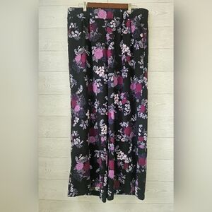 Torrid- Women's Pants Sz 2 Black Floral Plus Size, High Rise Wide  Leg